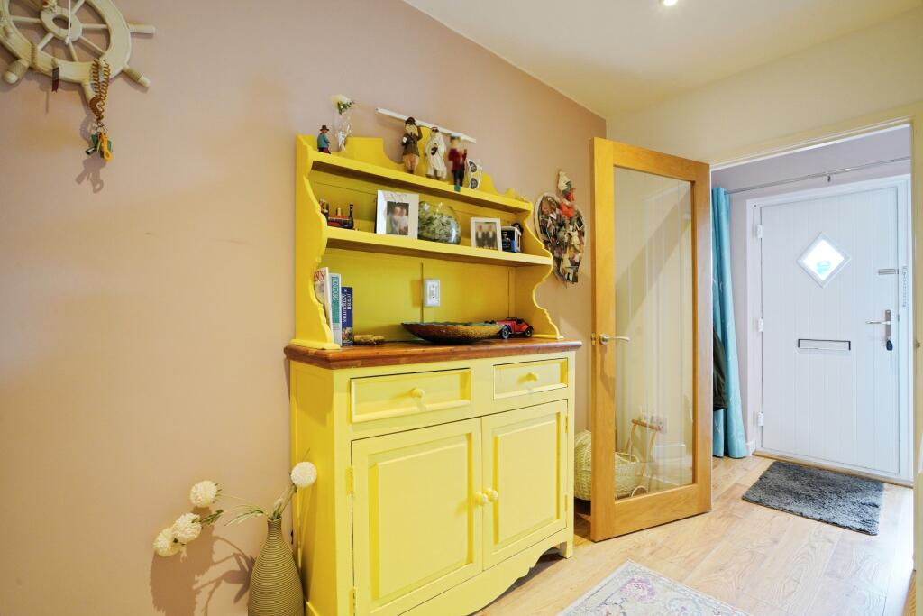 Henwood Crescent, Newquay, TR7 - View 5