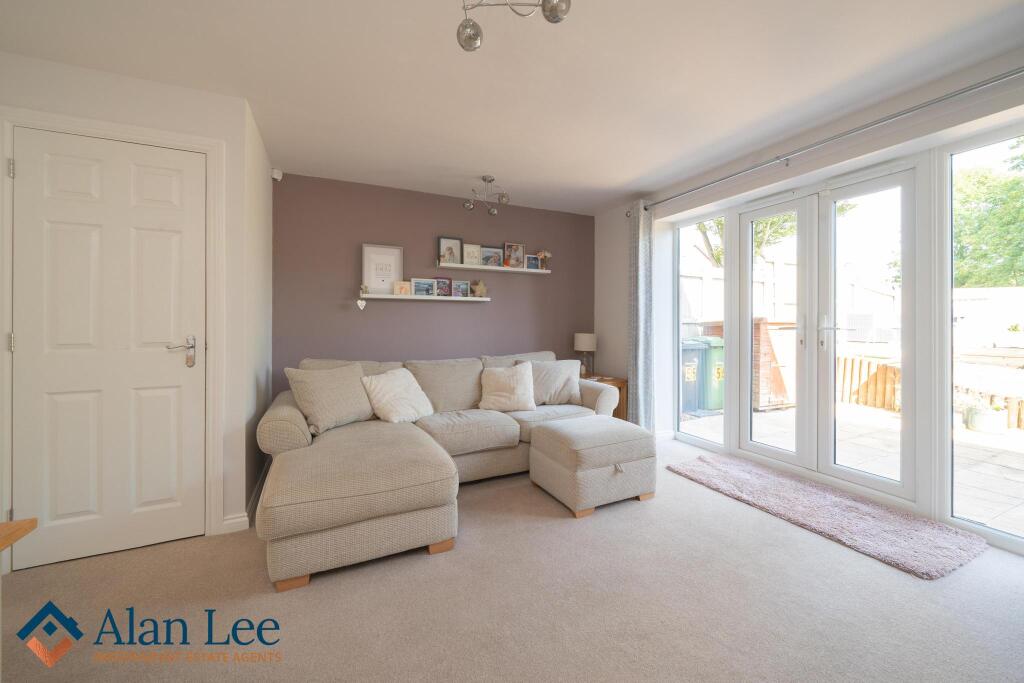 House in Stockport - View 4