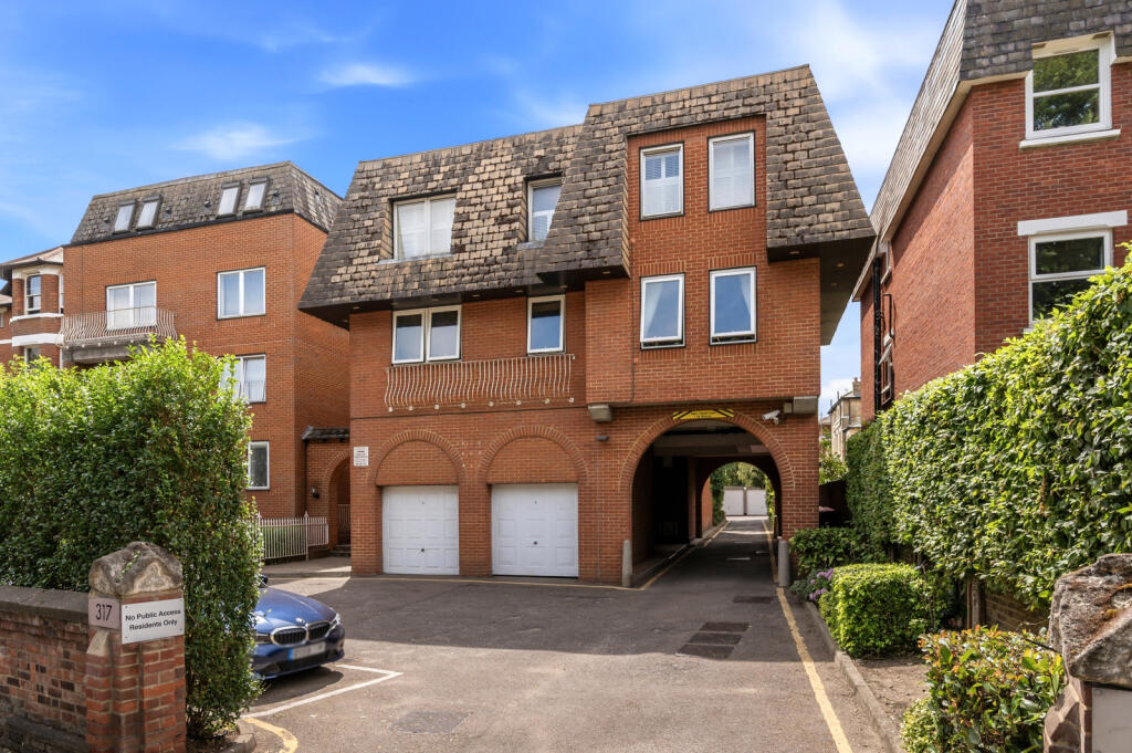 Main image of property: Listergate, 317 Upper Richmond Road, Putney, SW15
