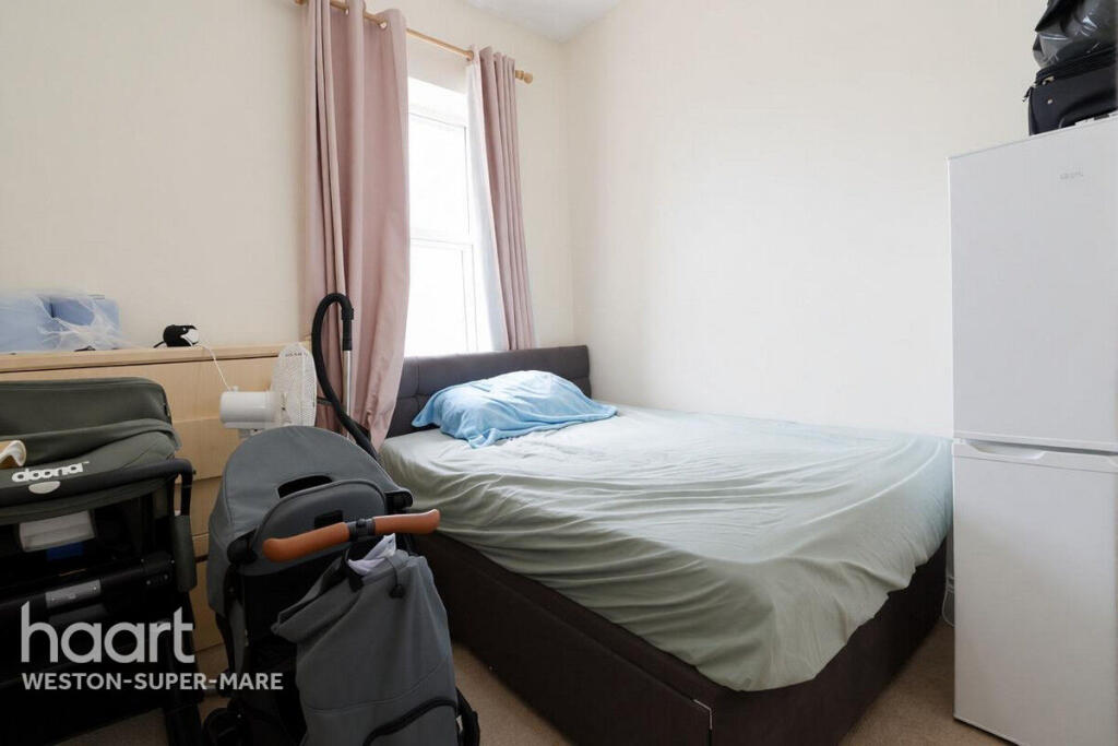 Apartment in Bristol - More