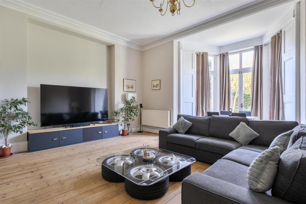 House in Chippenham, Wiltshire - View 4