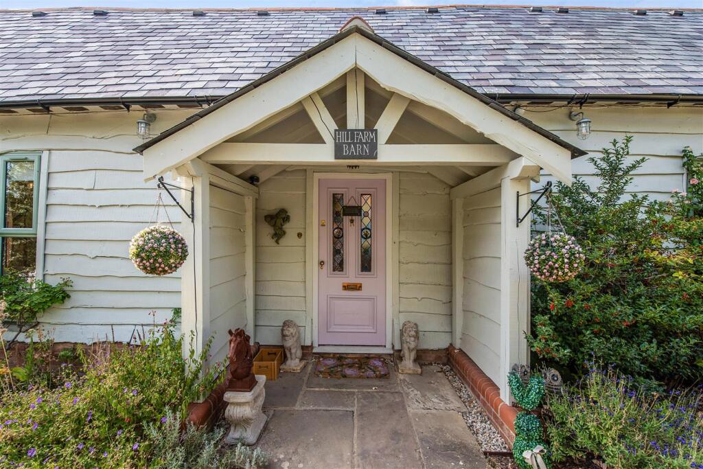 House in Southampton - More