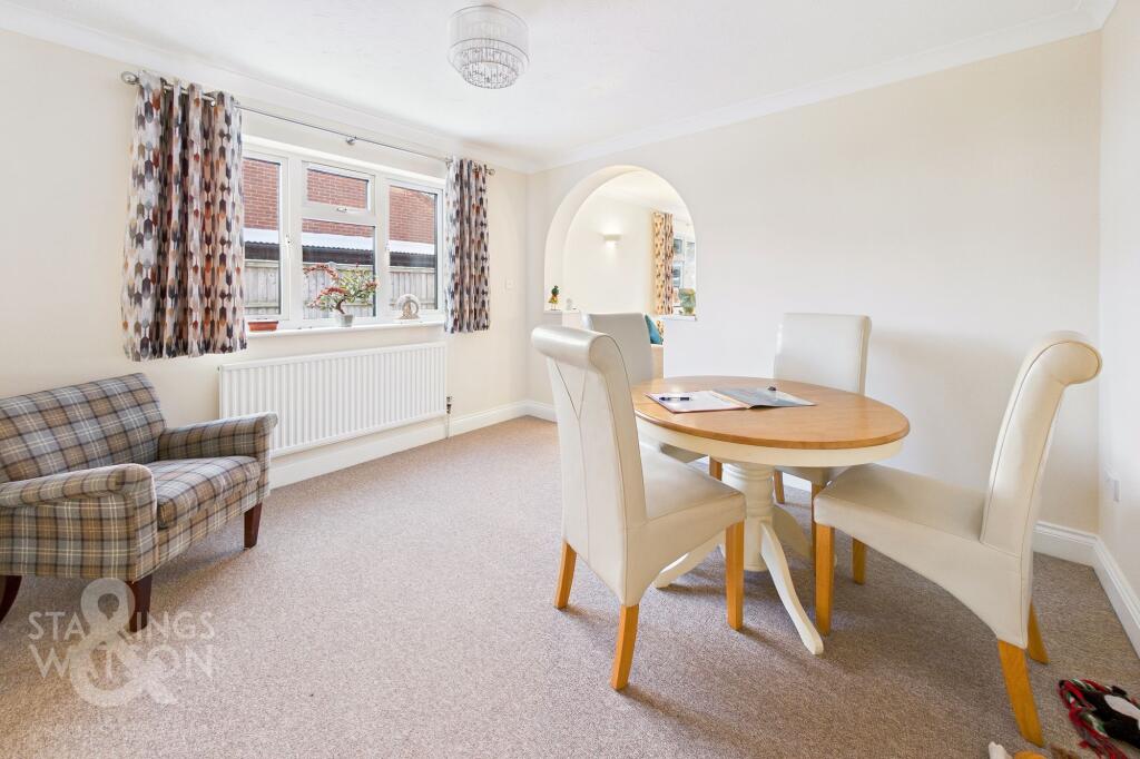 Walpole Close, Broome, Bungay photo 3
