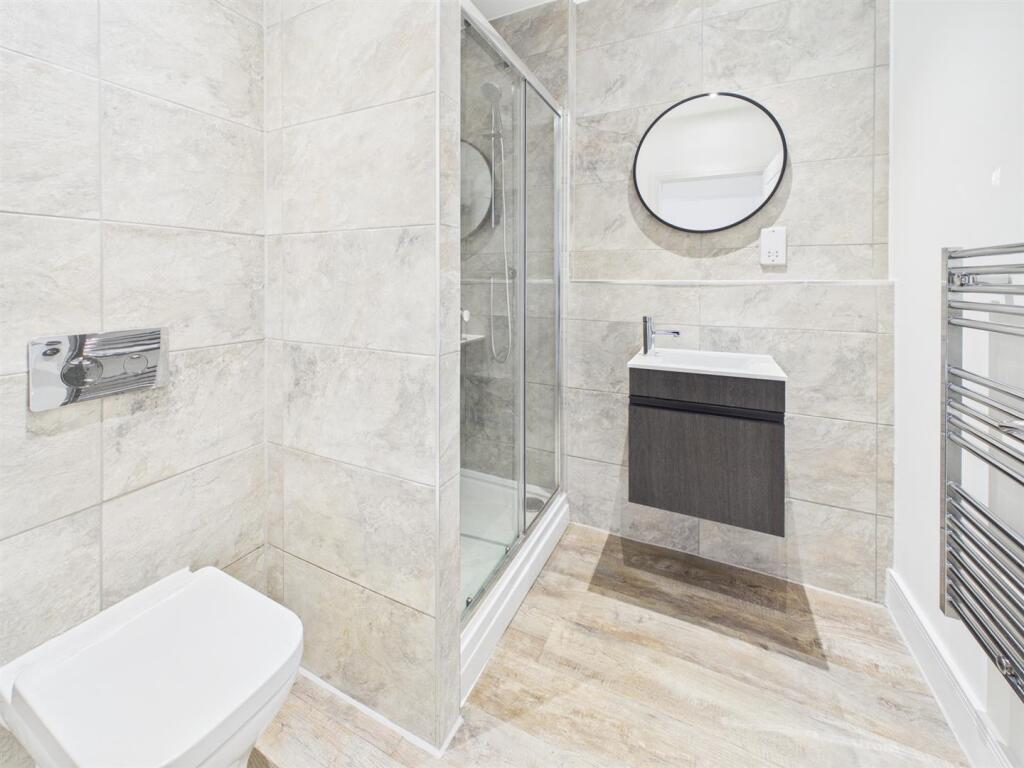 Apartment in Birmingham, West Midlands - View 4
