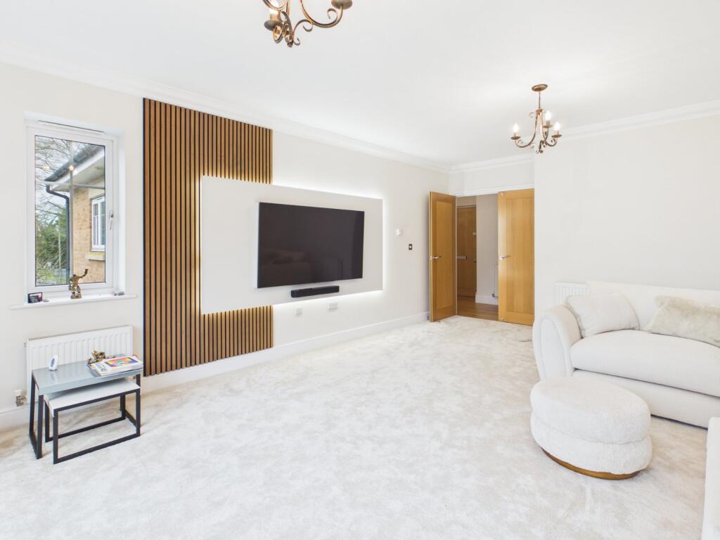 Main image of property: Oval Way, Gerrards Cross, Buckinghamshire, SL9