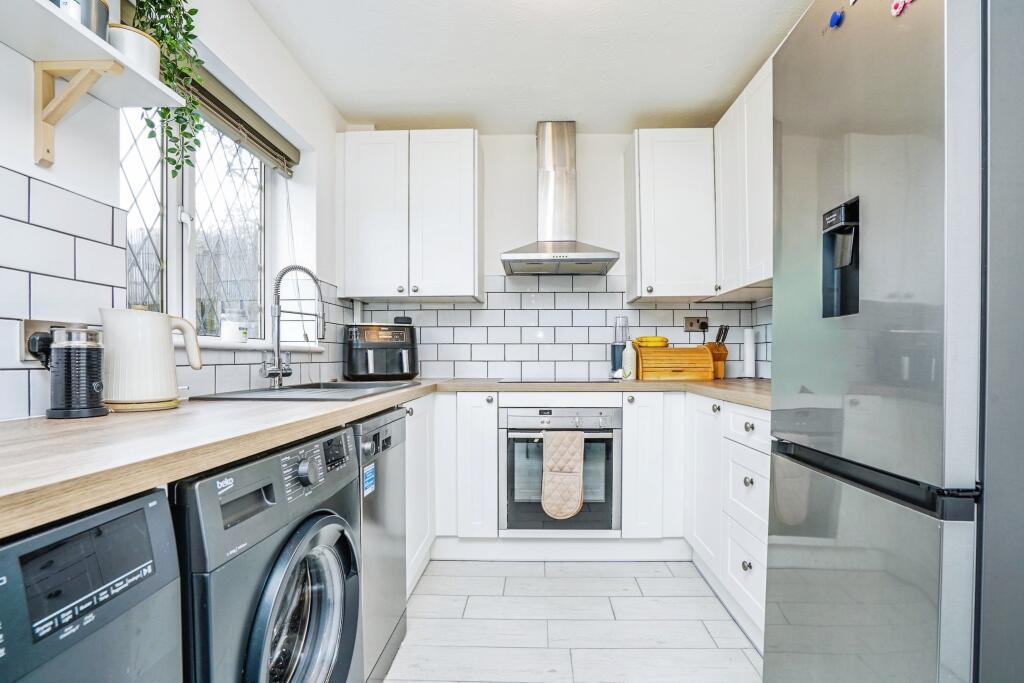 House in Leeds, Morley - View 3