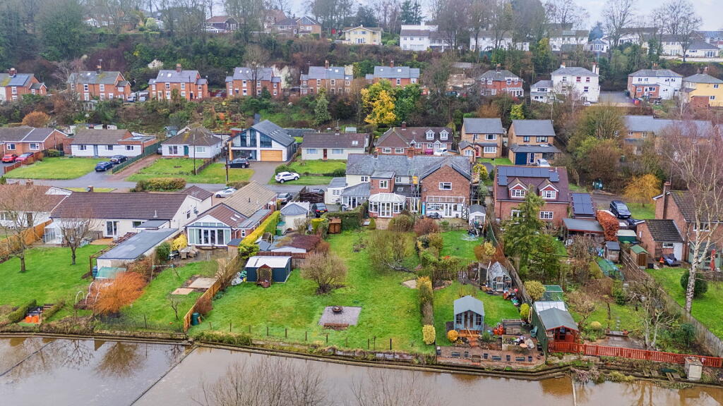 Main image of property: The Green, Whitchurch, RG28 7LU