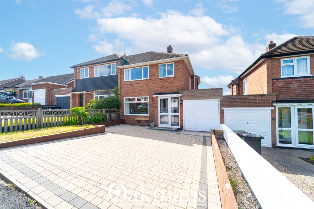 Forest Close, Lickey End, Bromsgrove, Worcestershire, B60