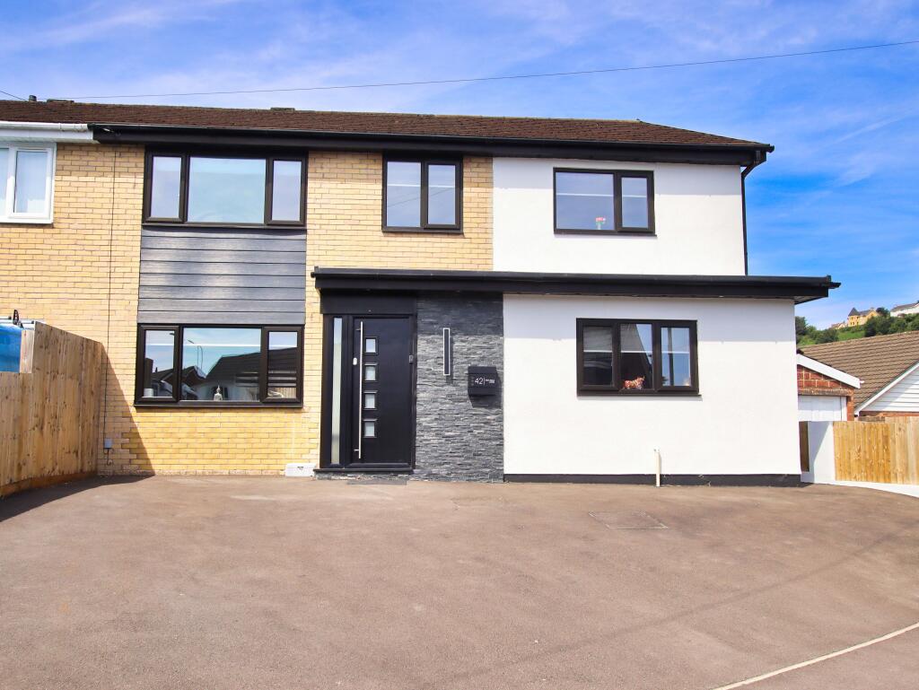 Main image of property: Highdale Close, Llantrisant, Pontyclun, CF72 8QE