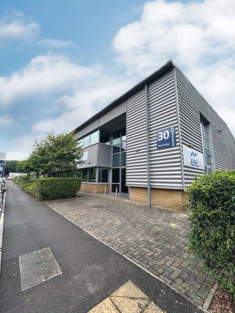 30 Riverside Way