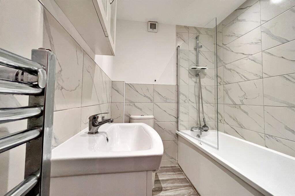 Apartment in Bournemouth, Springbourne - View 4