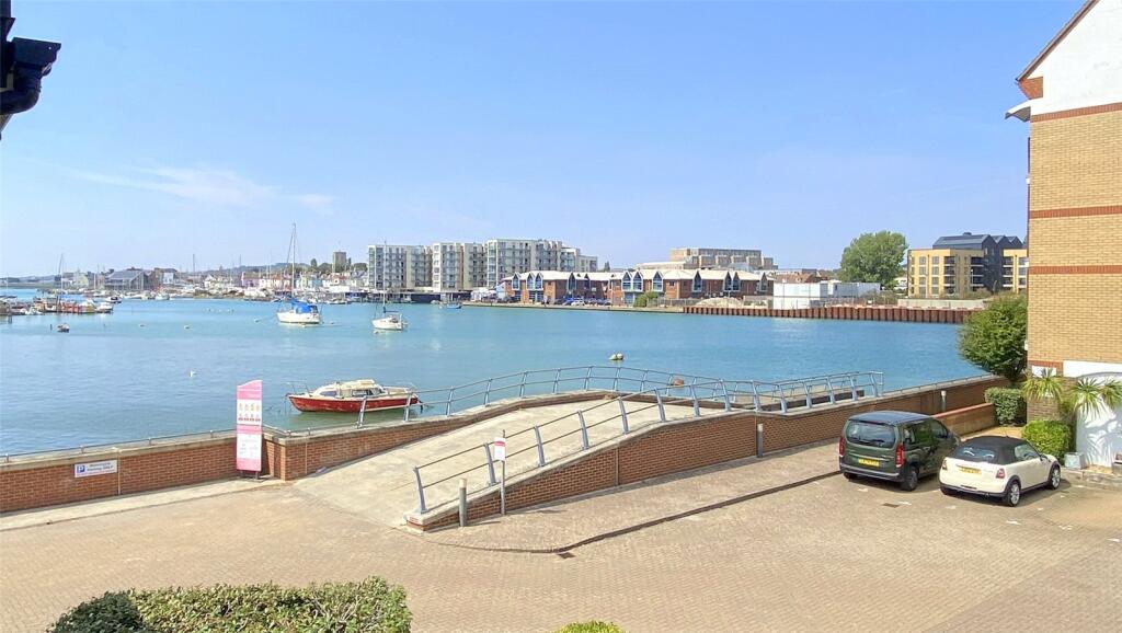 Apartment in Brighton - View 3