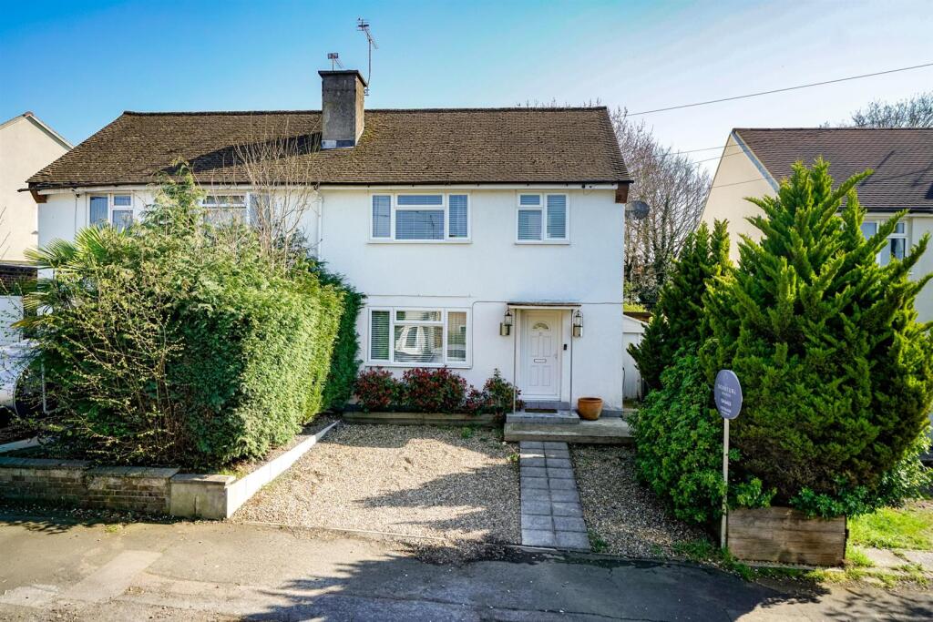 Main image of property: Broomfield Rise, Abbots Langley