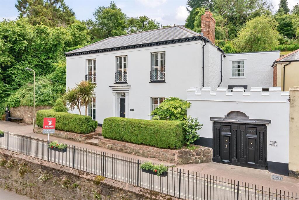 Main image of property: Union Terrace, Crediton