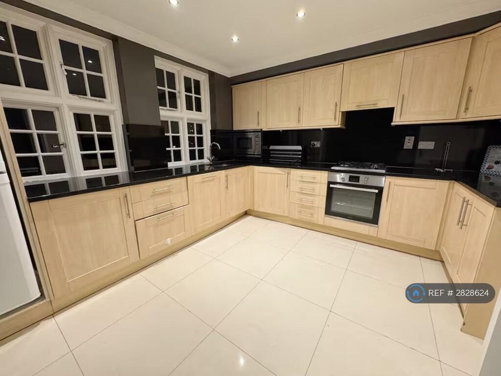 3 bedroom penthouse for rent