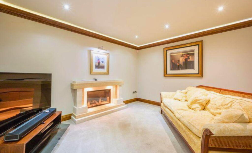 House in Preston - View 3