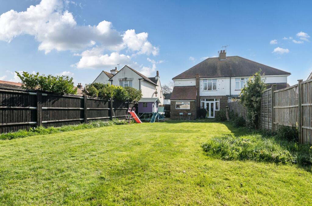 Hillsboro Road, Bognor Regis, PO21 photo 4