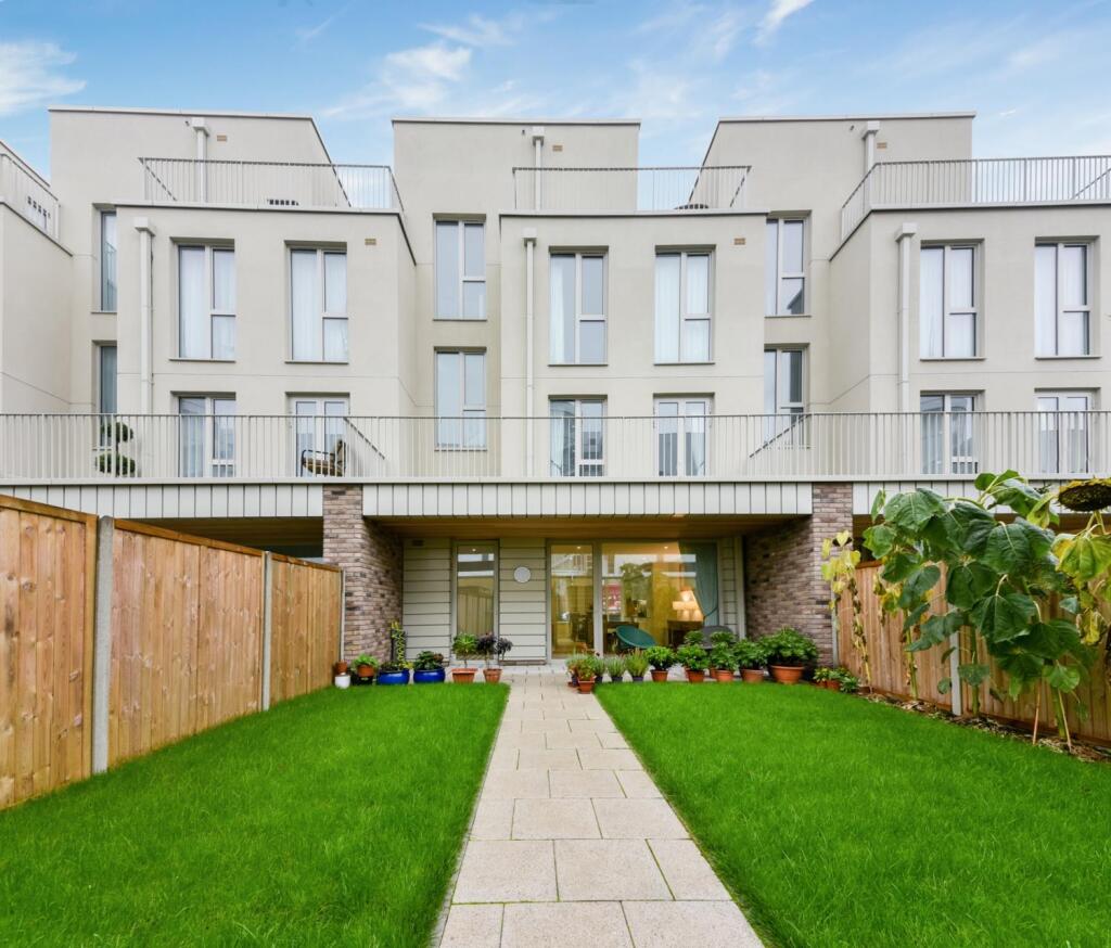 Main image of property: Starboard Way, Royal Wharf, London, E16