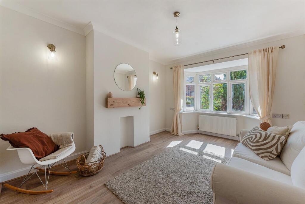 House in Basingstoke and Deane, Whitchurch - View 3