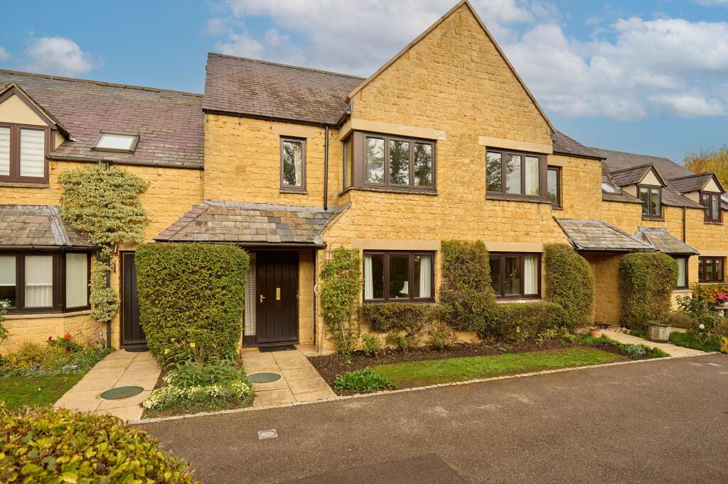 2-bed terraced on The Lanes, Bampton, OX18, £250,000