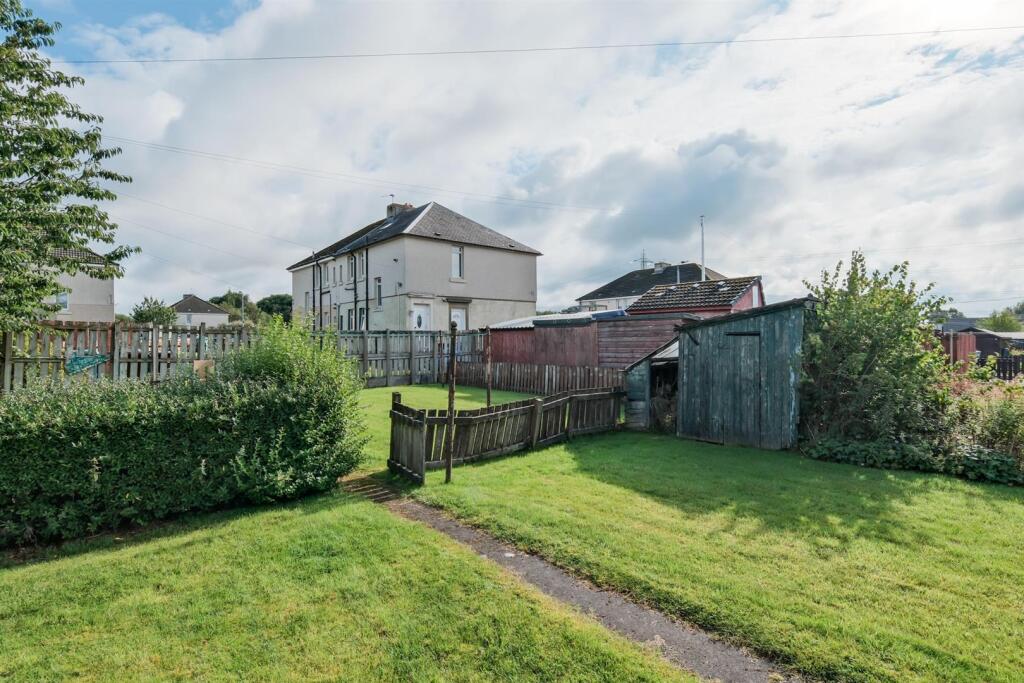 Apartment in Wishaw, Waterloo - View 5