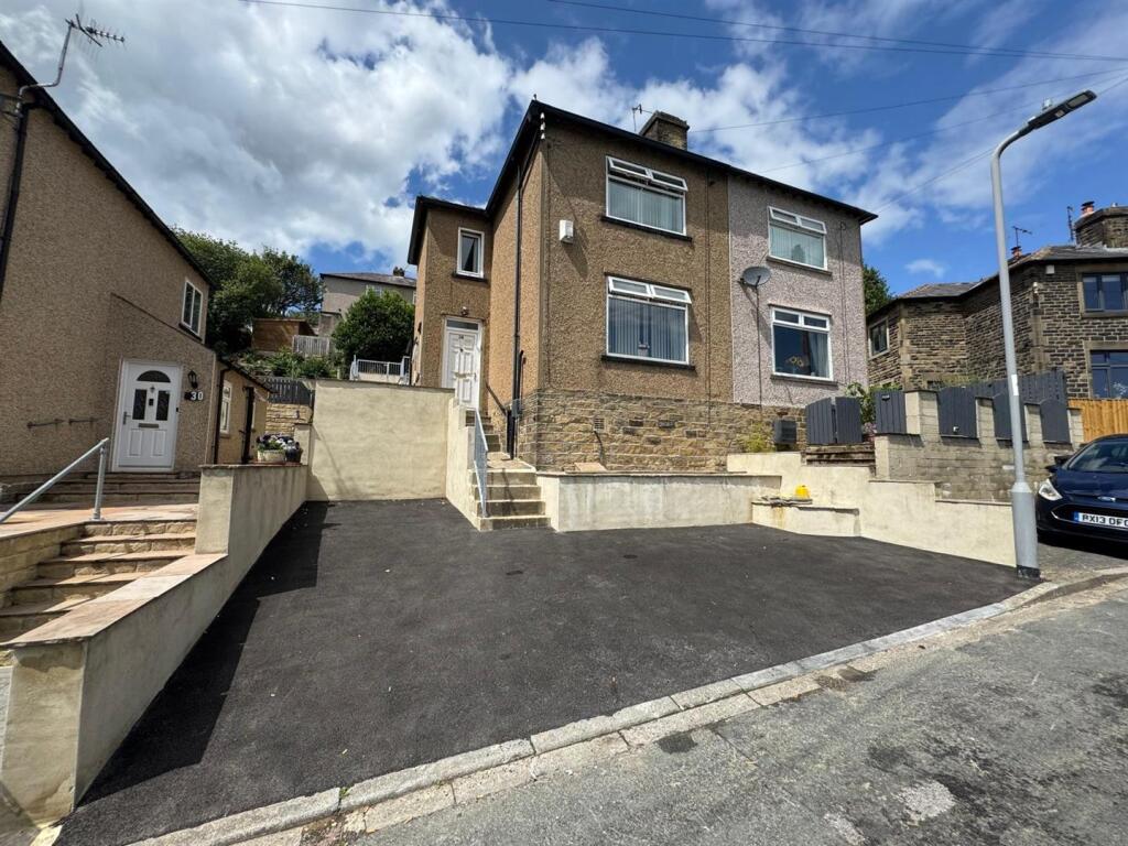 Main image of property: Exley Crescent, Keighley