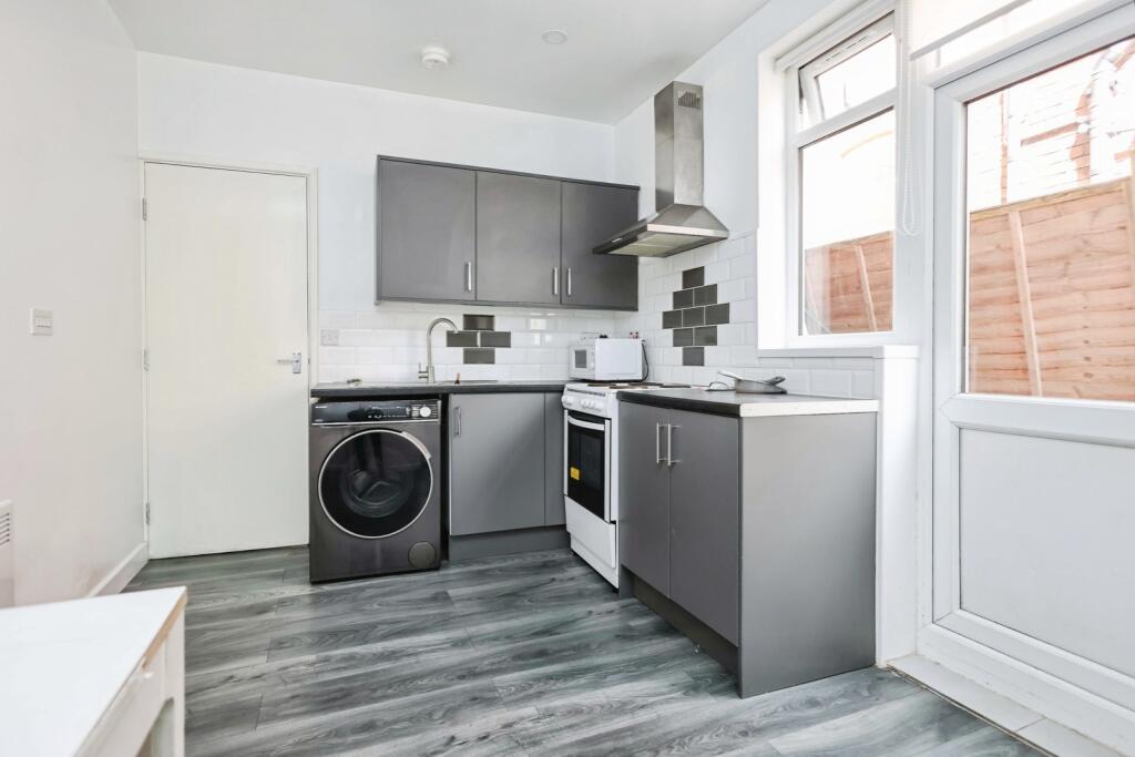 Additional image 3 of Bearwood Road, Smethwick, West Midlands, B66