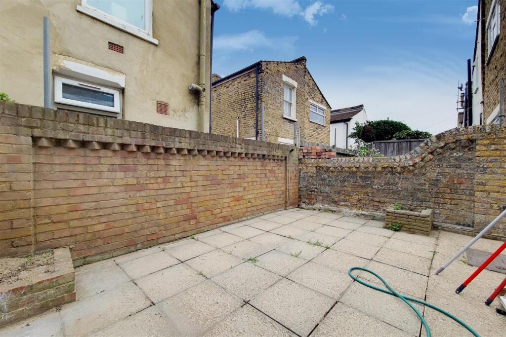 House in London, Old Ford, Mile End - View 5