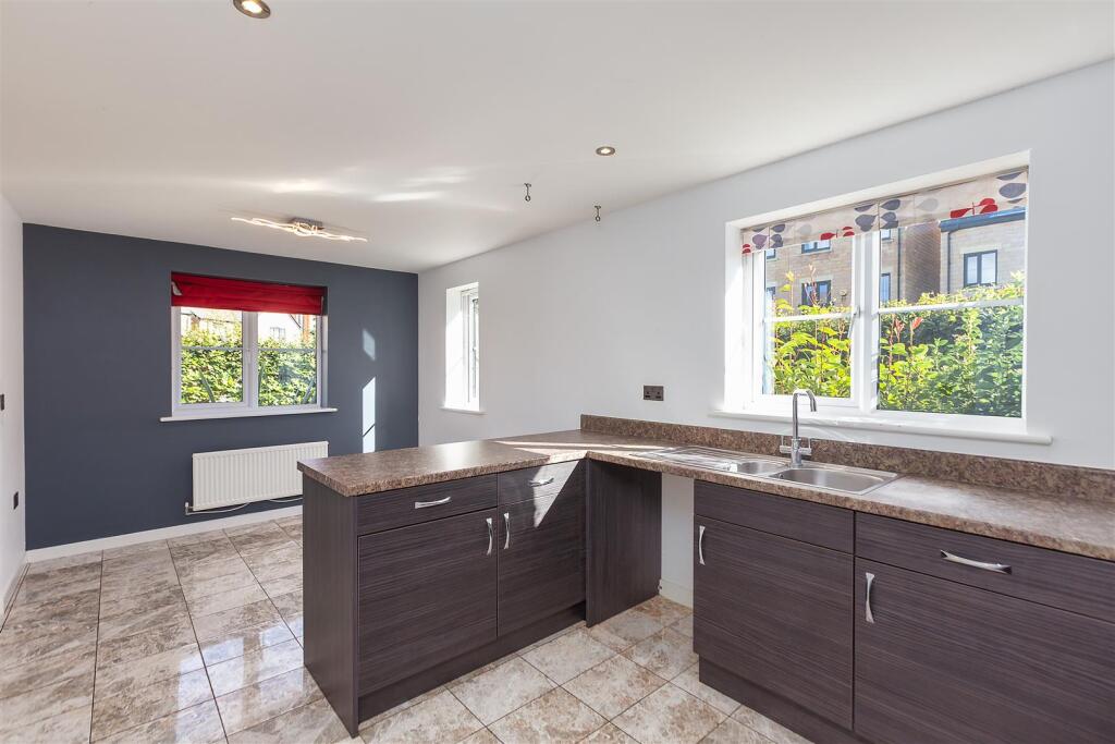 House in Lancaster - View 3