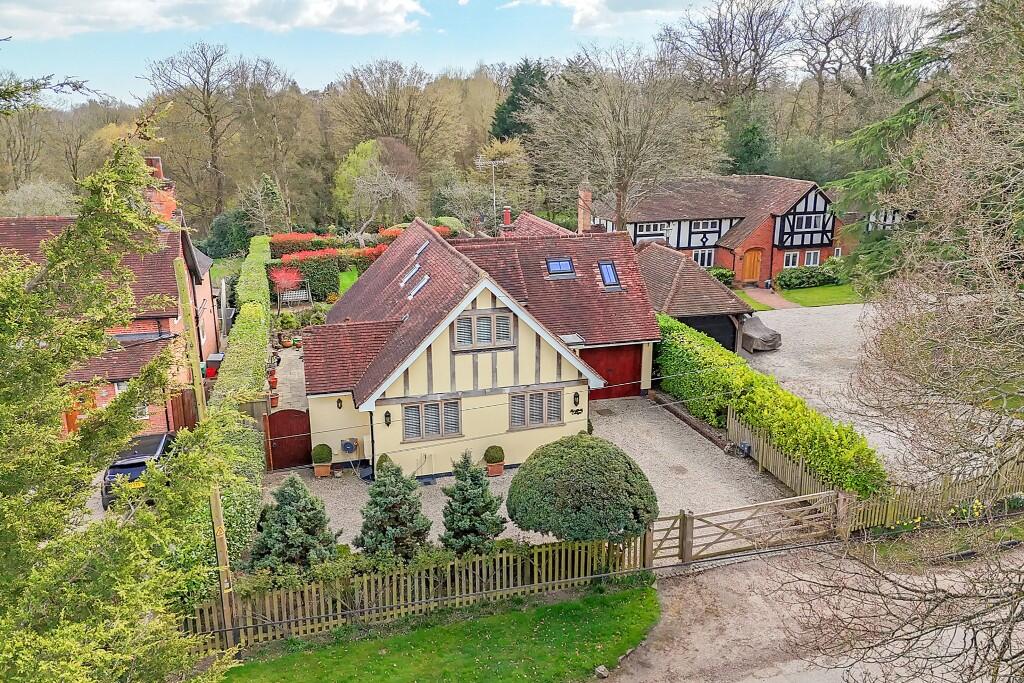 Main image of property: Hardings Lane, Ingatestone, Essex, CM4