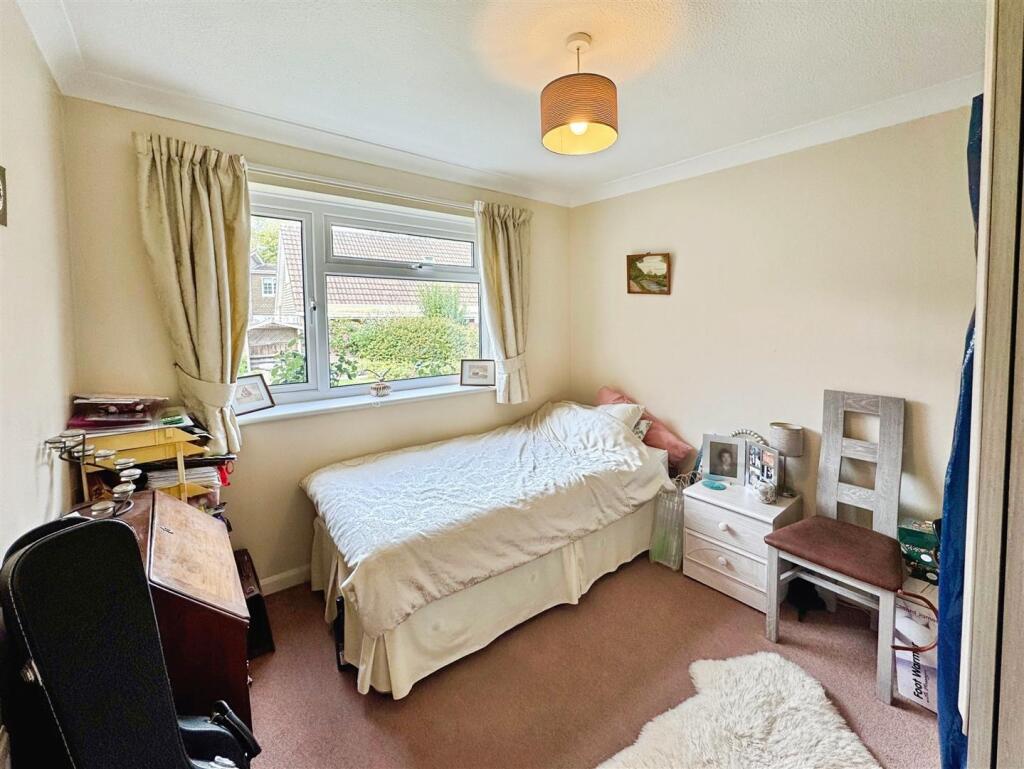 House in Caldicot - More