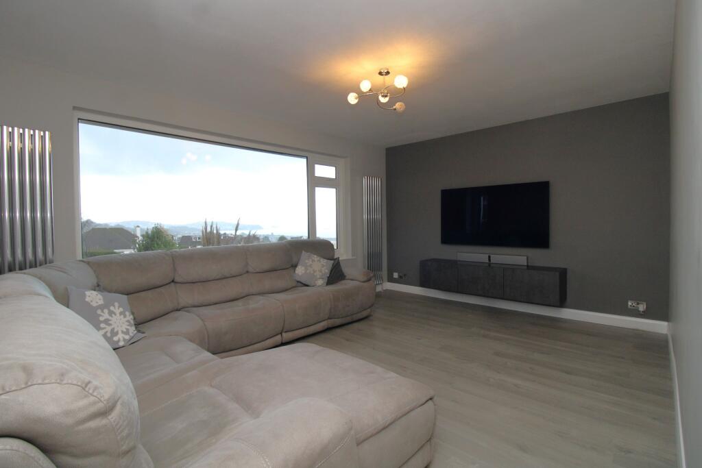 Laura Grove, Preston, Paignton photo 4