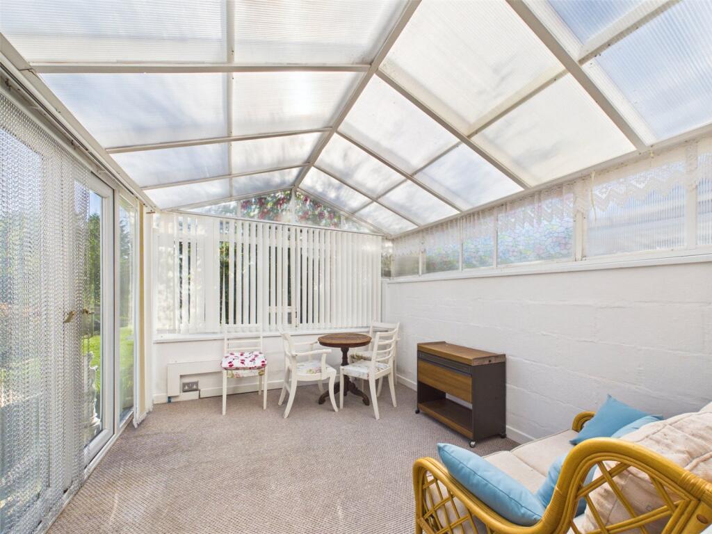 House in Burton - More