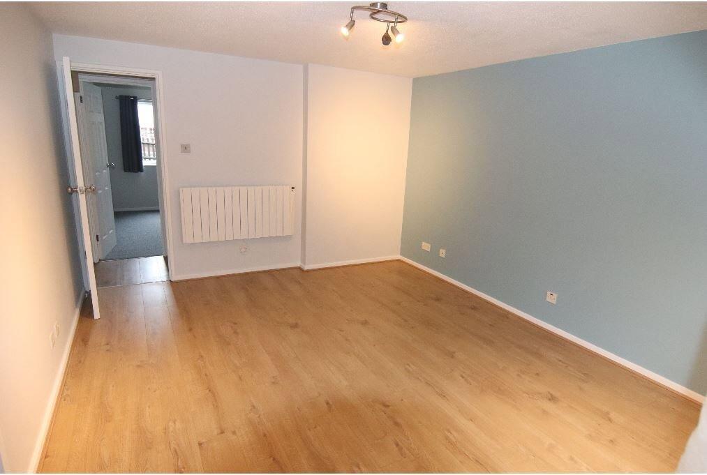 Apartment in London - View 3