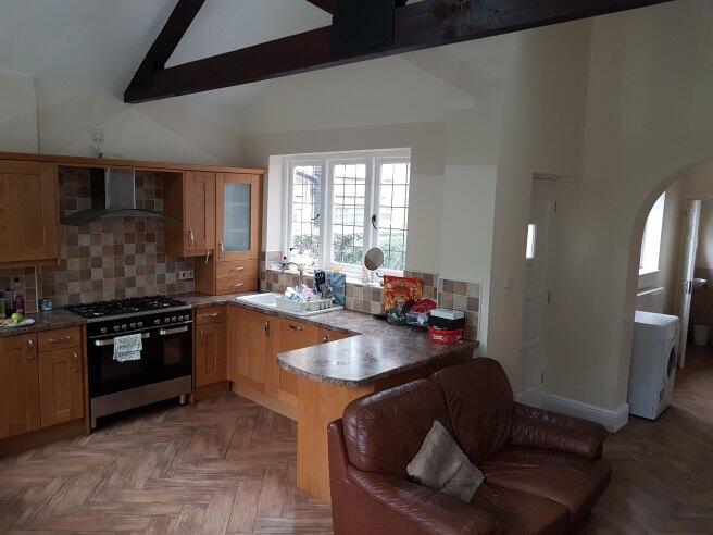House in Wolverhampton, Tettenhall - View 5