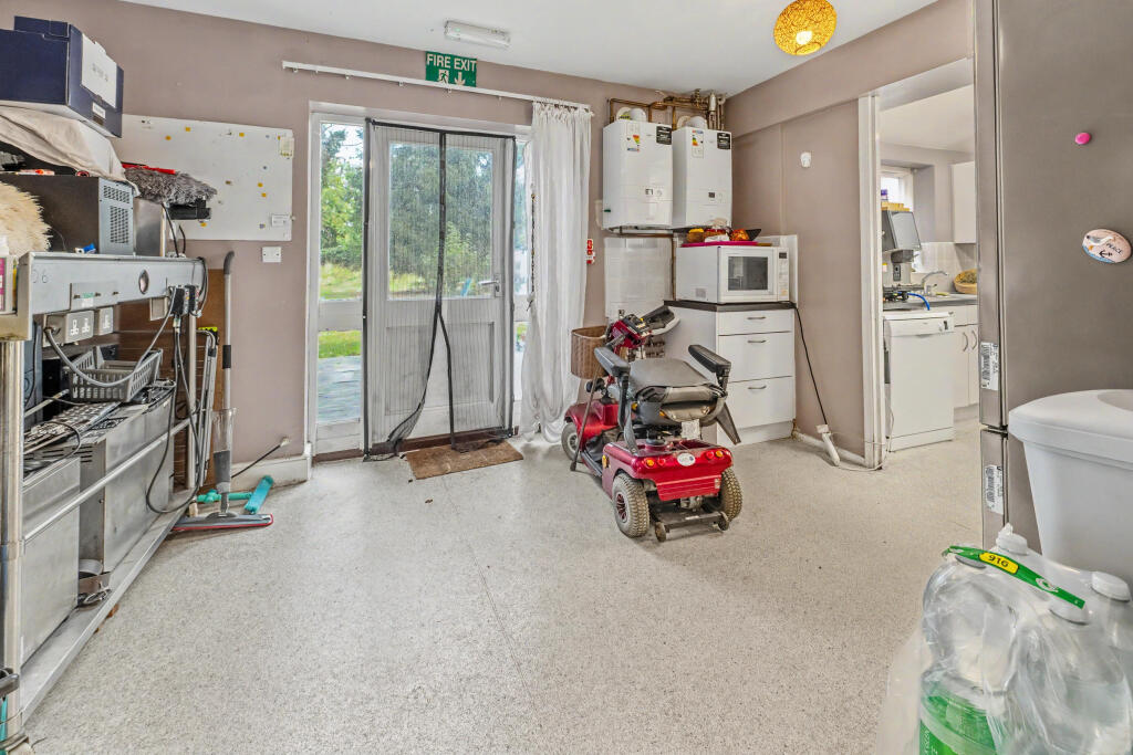 House in Guildford - View 4