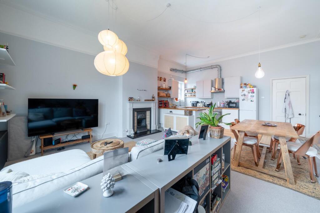 Apartment in Nottingham, The Park - View 3