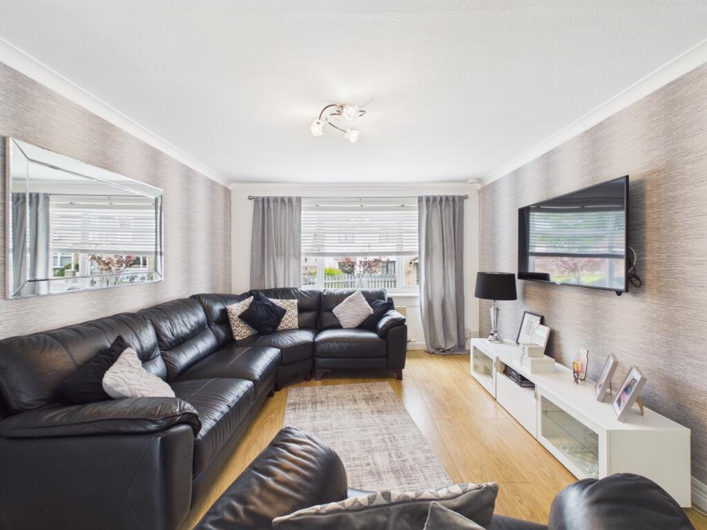 House in Motherwell, North Lanarkshire - View 3
