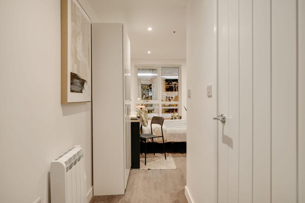 5 bedroom flat for rent