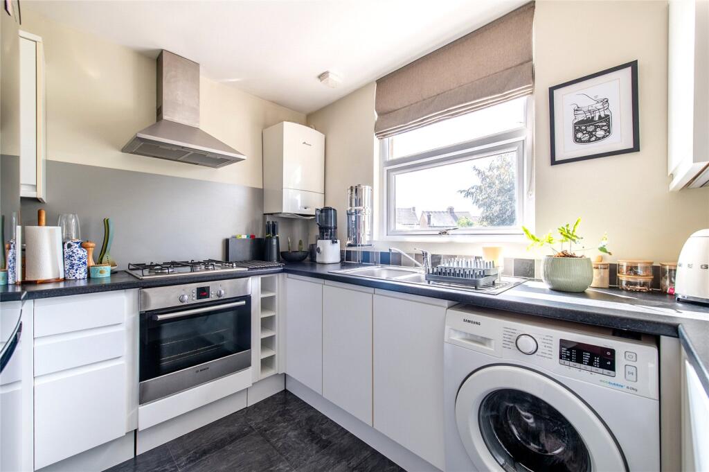 Apartment in Dartford - More