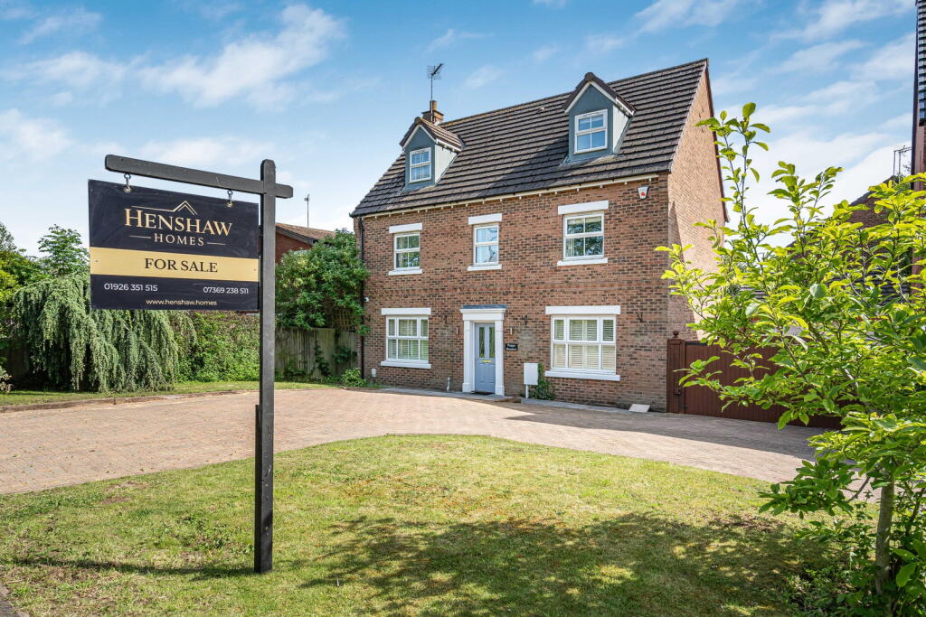 Main image of property: Leamington Road, Long Itchington, CV47 9PL