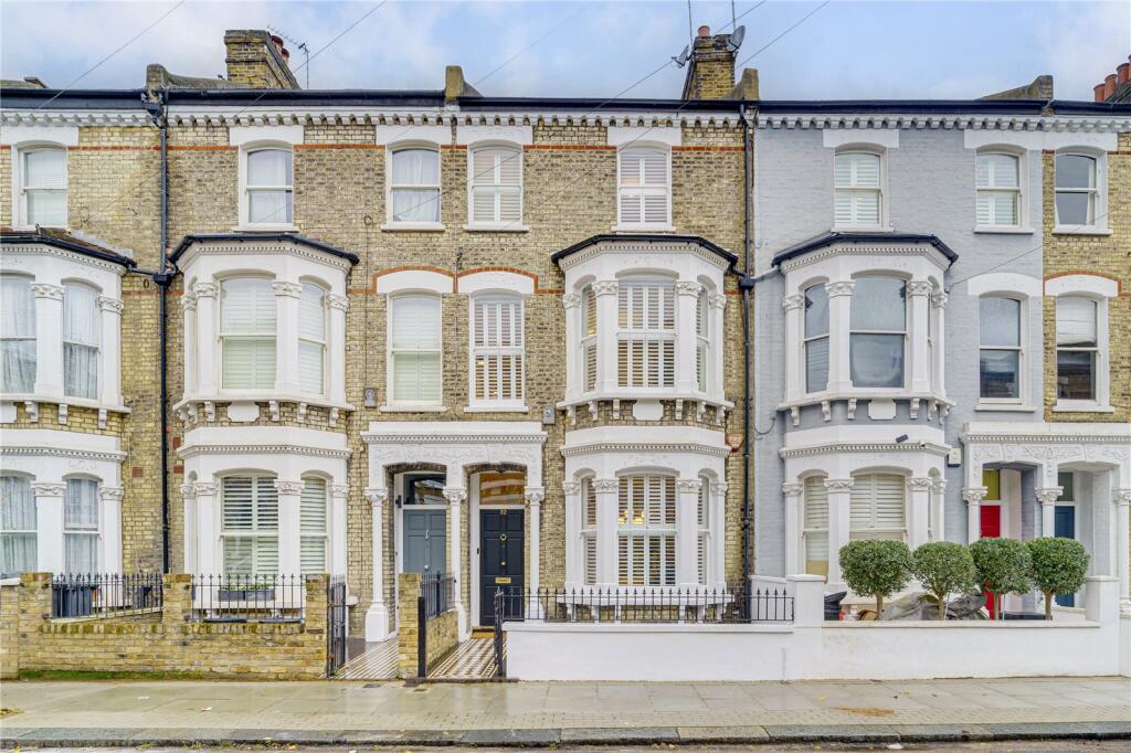 Lindore Road, London, United Kingdom, SW11 photo 2
