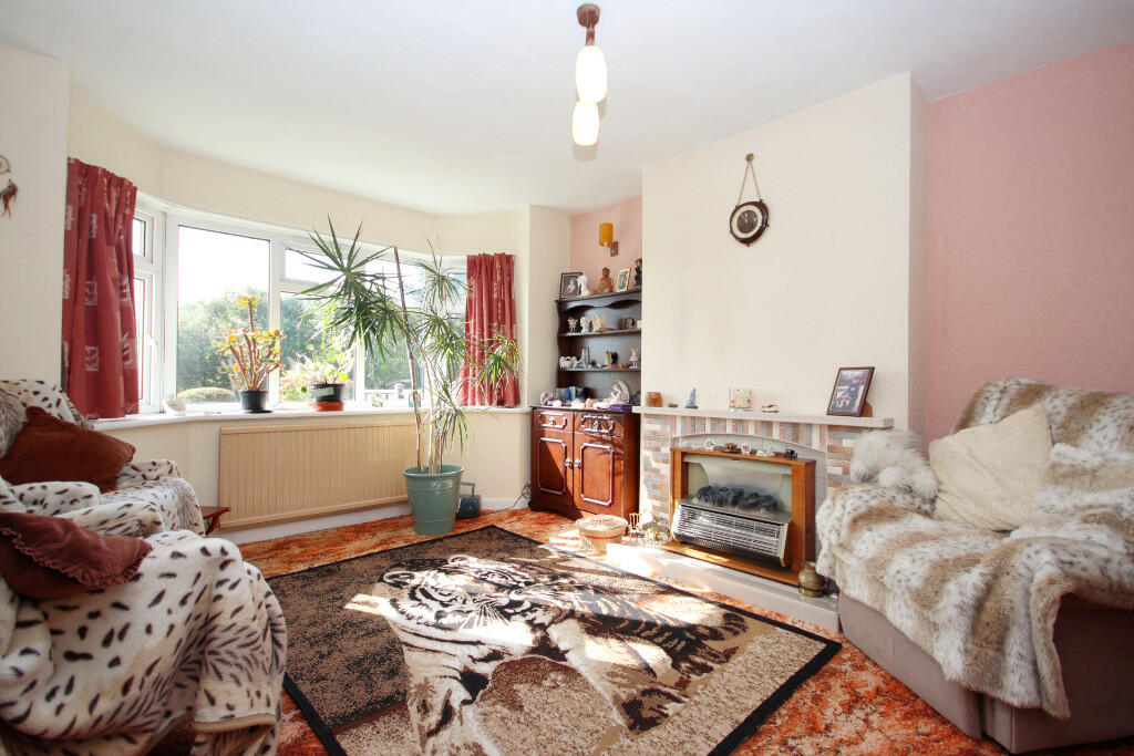 House in New Forest, Gore Road Industrial Estate, New Milton - View 4