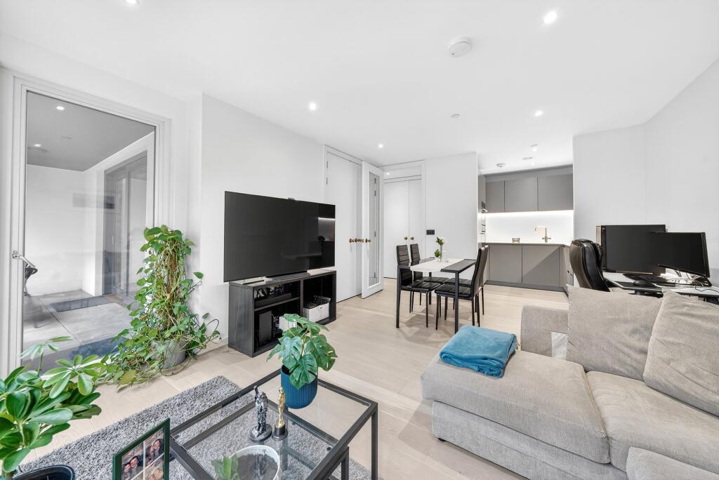 Main image of property: Wharf Road, London, N1