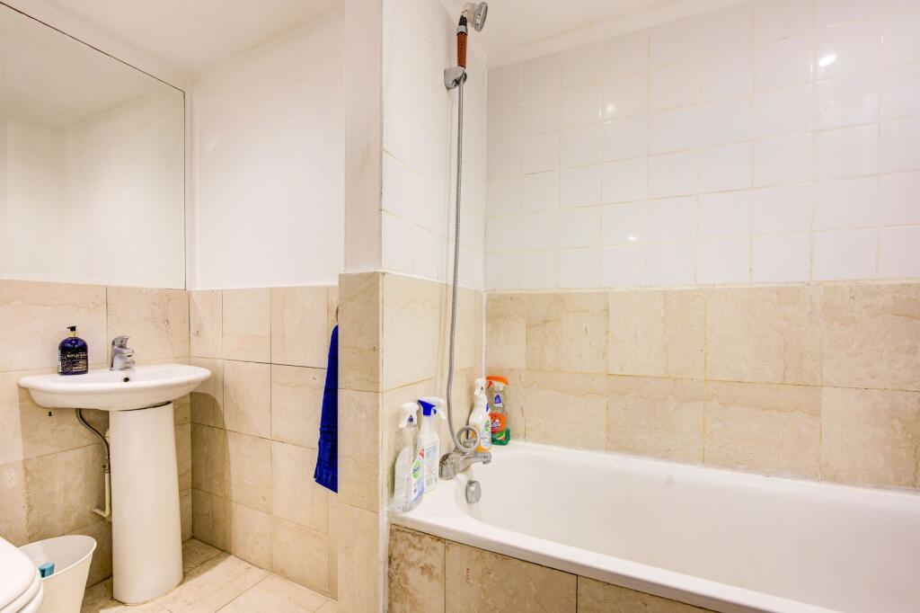 4 bedroom flat for rent