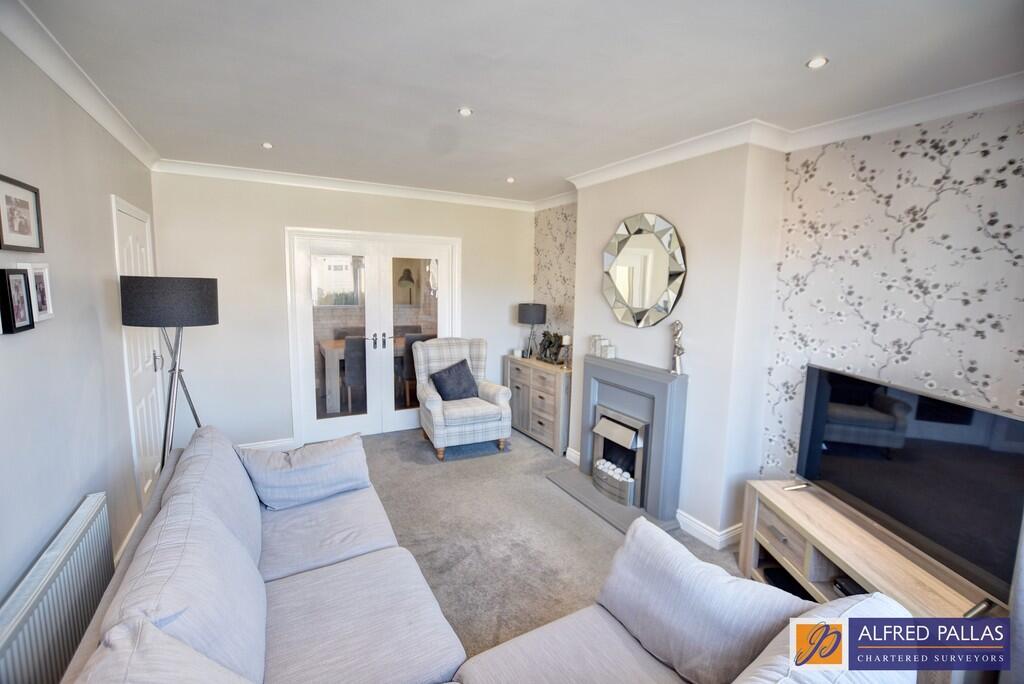 House in South Tyneside, Whitburn - View 4