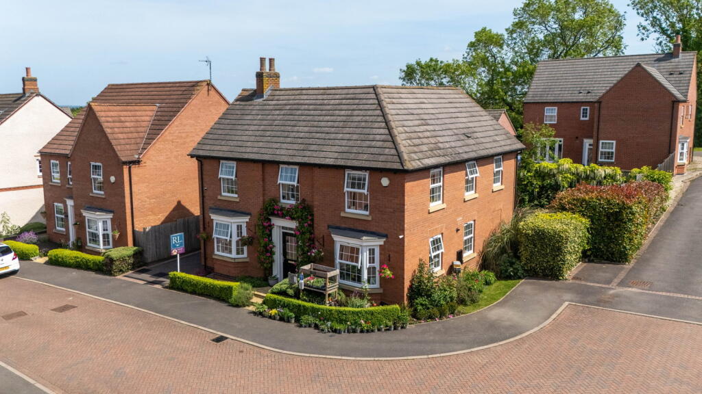 Main image of property: Hilary Bevins Close,Higham on the Hill, Nuneaton, CV13 6AQ