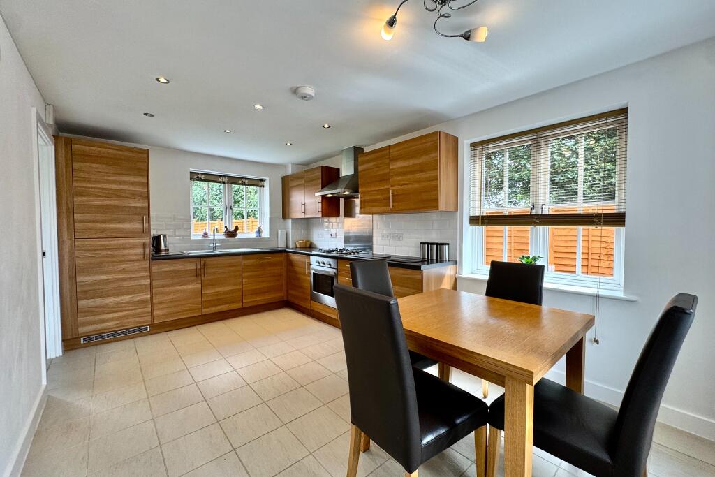 House in Fareham, Whiteley - View 2