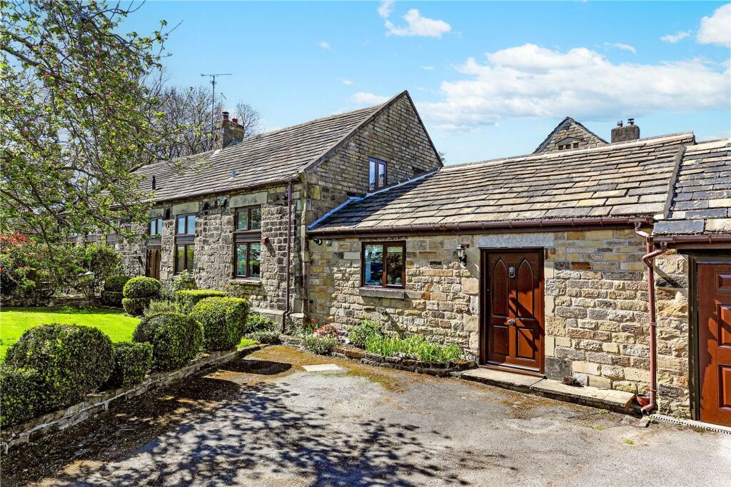 Main image of property: Old Hall Court Yard, Heath, Wakefield, WF1 5ST