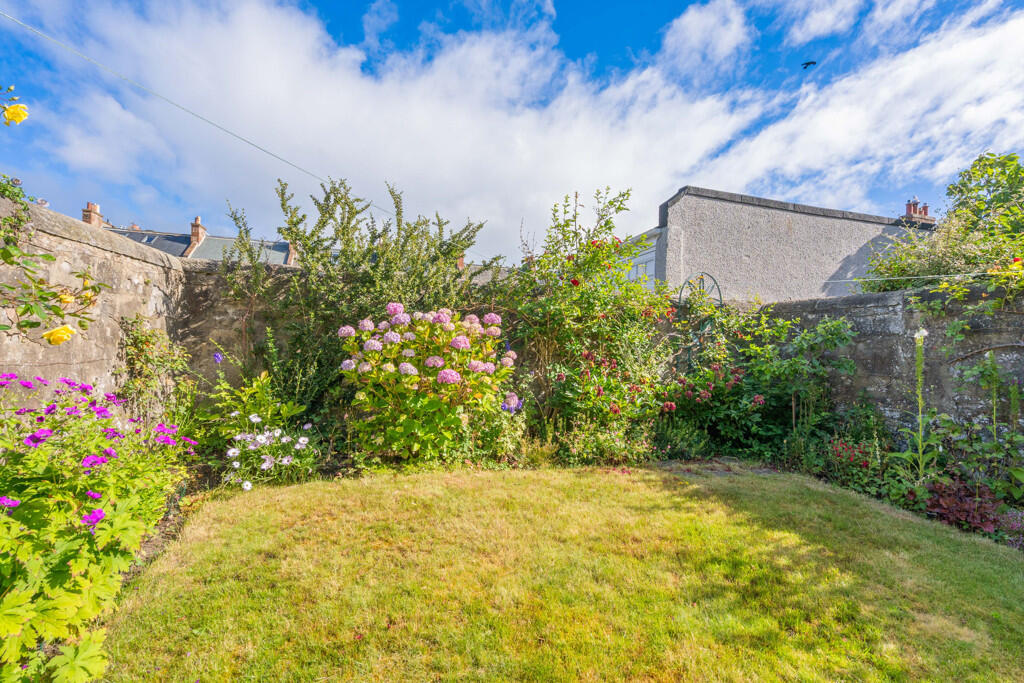 House in Edinburgh, Braid Hills - View 2